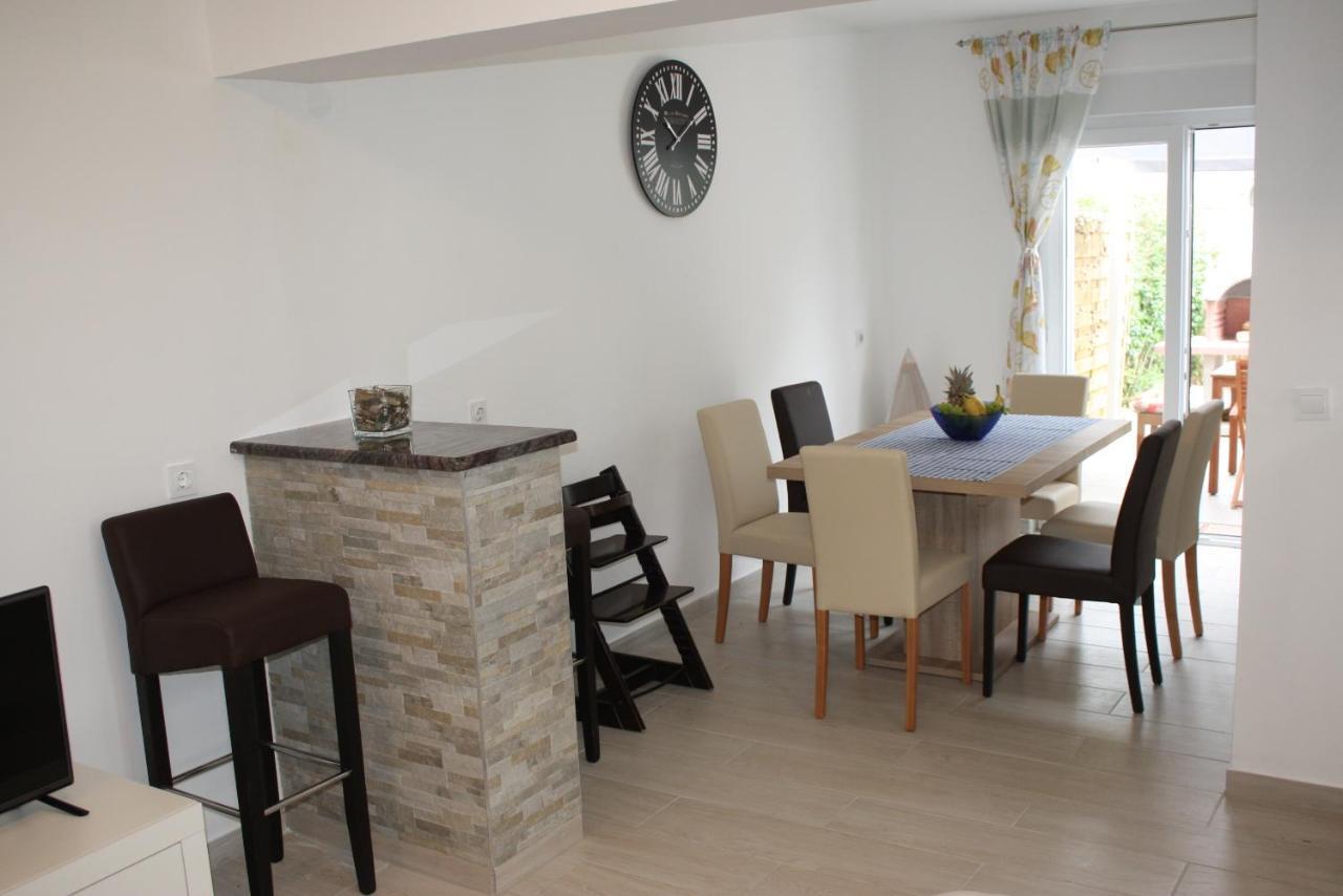 Holiday Home Radmila Premantura Esterno foto