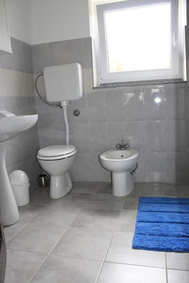 Holiday Home Radmila Premantura Esterno foto