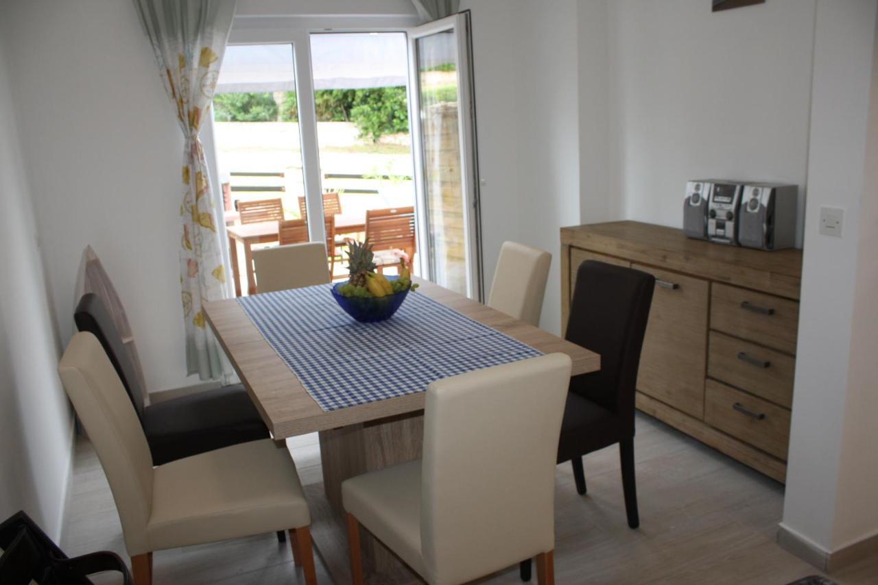 Holiday Home Radmila Premantura Esterno foto