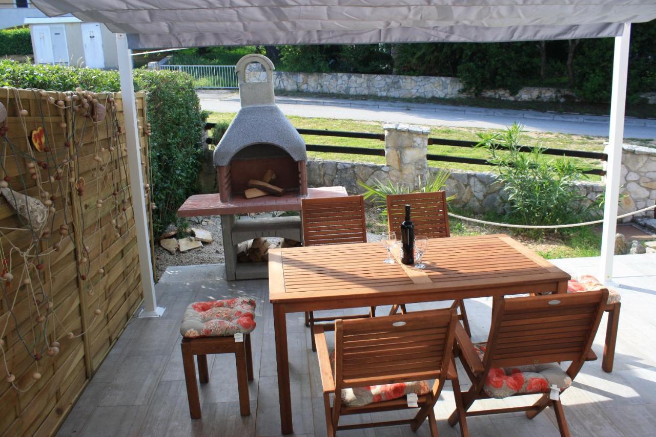 Holiday Home Radmila Premantura Esterno foto
